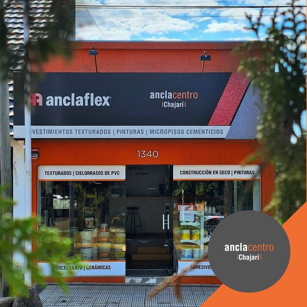 Fachada de la empresa Anclacentro en su local principal